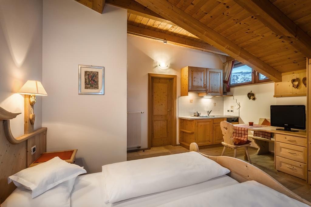 Residence Ciasa Planat San Cassiano  Exteriér fotografie