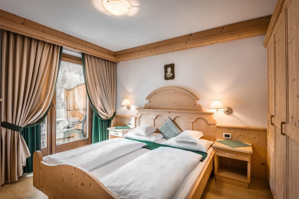 Residence Ciasa Planat San Cassiano  Exteriér fotografie